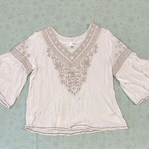 CHELSEA & THEODORE Embroidered White Top